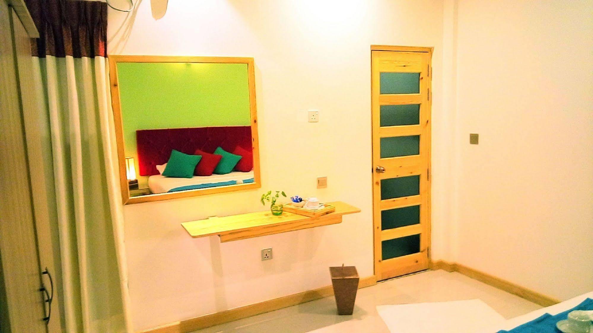 Select Village Maafushi Εξωτερικό φωτογραφία