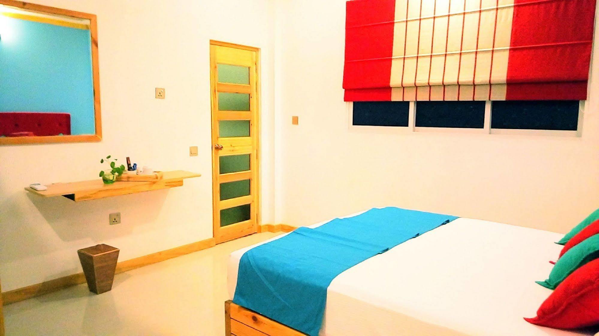 Select Village Maafushi Εξωτερικό φωτογραφία