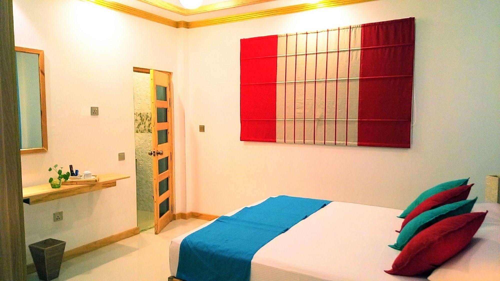 Select Village Maafushi Εξωτερικό φωτογραφία